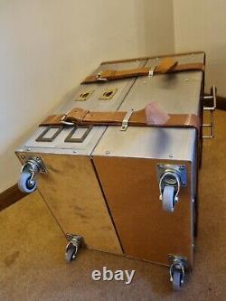 Really Nice Shop Display Tool Box Cabinet on wheels with drawers NG22 DN21 S63