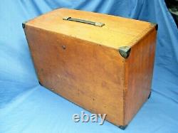 Vintage Moore and Wright engineers tool cabinet /chest with 8 drawers and key