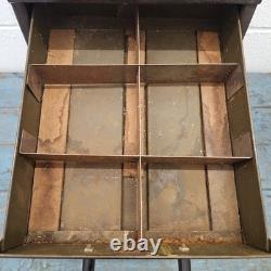 Armoire à outils en acier vintage industriel à cinq tiroirs robuste des années 1950