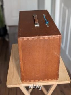 Armoire-coffre vintage à 7 tiroirs pour outillage Union Engineers
