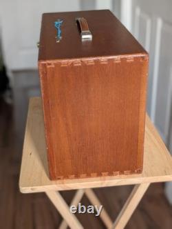 Armoire-coffre vintage à 7 tiroirs pour outillage Union Engineers