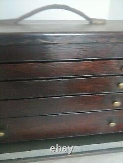Armoire d'outils de menuisier vintage en bois massif avec tiroirs de coffre à outils de génie civil