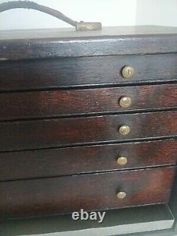 Armoire d'outils de menuisier vintage en bois massif avec tiroirs de coffre à outils de génie civil