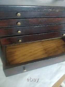 Armoire d'outils de menuisier vintage en bois massif avec tiroirs de coffre à outils de génie civil