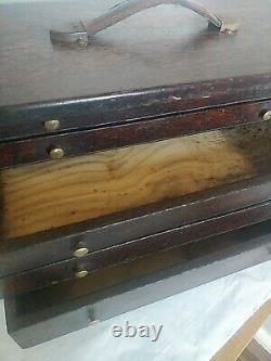 Armoire d'outils de menuisier vintage en bois massif avec tiroirs de coffre à outils de génie civil