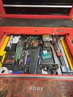 Boîte à outils US PRO TOOLS avec chariot à roulettes et tiroirs à roulement à billes rouge