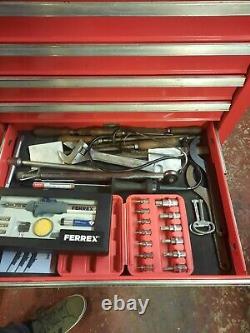 Boîte à outils US PRO TOOLS avec chariot à roulettes et tiroirs à roulement à billes rouge Boîte à outils US PRO TOOLS avec chariot à roulettes et tiroirs à roulement à billes rouge