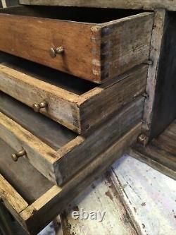 Boîte à outils d'ingénieur vintage faite à la main avec tiroirs pour collectionneurs de cabinets