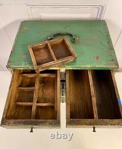 Cabinet à outils vintage industriel construit sur mesure avec 5 tiroirs