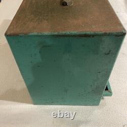 Cabinet à tiroirs gradués en métal pour ingénieurs industriels vintage