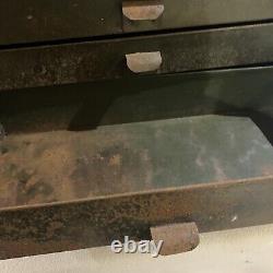 Cabinet à tiroirs gradués en métal pour ingénieurs industriels vintage