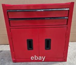 Centre d'outils d'atelier Halfords avec 8 tiroirs et cabinet rouge enfoncé B+