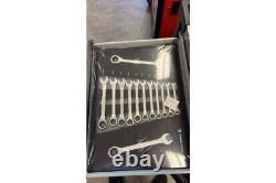 Chariot à outils Schwartzmann avec plateaux à outils 7 tiroirs et cabinet à rouleaux 259 pièces