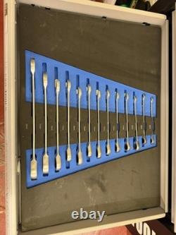 Coffre à outils professionnel US 474 avec plateaux à outils, armoire roulante à 7 tiroirs, 245 pièces