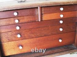 Coffre à outils vintage Neslein, commode à tiroirs, nécessite quelques travaux