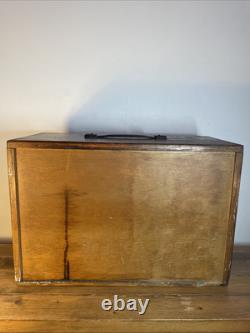 Coffre à outils vintage Neslein pour horlogers et ingénieurs avec 8 tiroirs