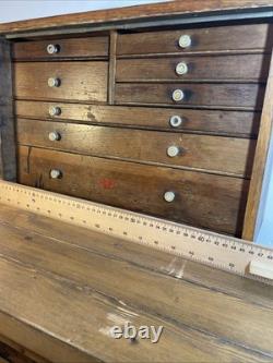 Coffre à outils vintage Neslein pour horlogers et ingénieurs avec 8 tiroirs