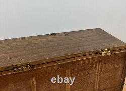 Coffret à tiroirs en bois vintage pour collectionneurs d'outils d'ingénieurs et de fabricants