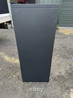 Grand cabinet de rangement à outils avec 10 tiroirs multi-tiroirs pour l'ingénierie, le classement, et les travaux manuels.