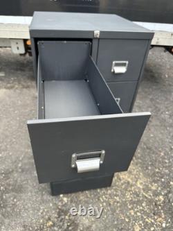 Grand cabinet de rangement à outils avec 10 tiroirs multi-tiroirs pour l'ingénierie, le classement, et les travaux manuels.