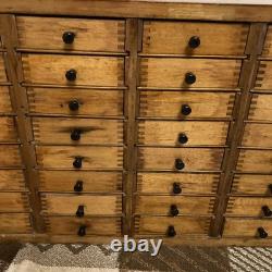 SUPERBE Rare Vintage VÉRITABLE Cabinet à Outils de Montreur d'Horloger à 40 Tiroirs par EMIR