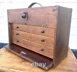 Tiroir ancien en chêne, tiroir d’armoire de menuisier, boîte à outils vintage, coffre d’ingénieur