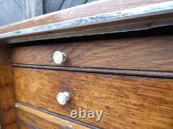 Tiroirs d'ingénieurs Neslein vintage / Boîte à outils en bois Neslein - cabinet à 8 tiroirs