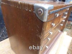 Tiroirs d'ingénieurs Neslein vintage / Boîte à outils en bois Neslein - cabinet à 8 tiroirs