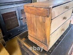 Tiroirs de rangement d'armoire d'outillage / horloger / ingénieurs en bois vintage