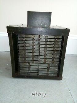 Vintage Metal 85 Tiroir Stock Maître Rotative Tool Cabinet 1920s Rare